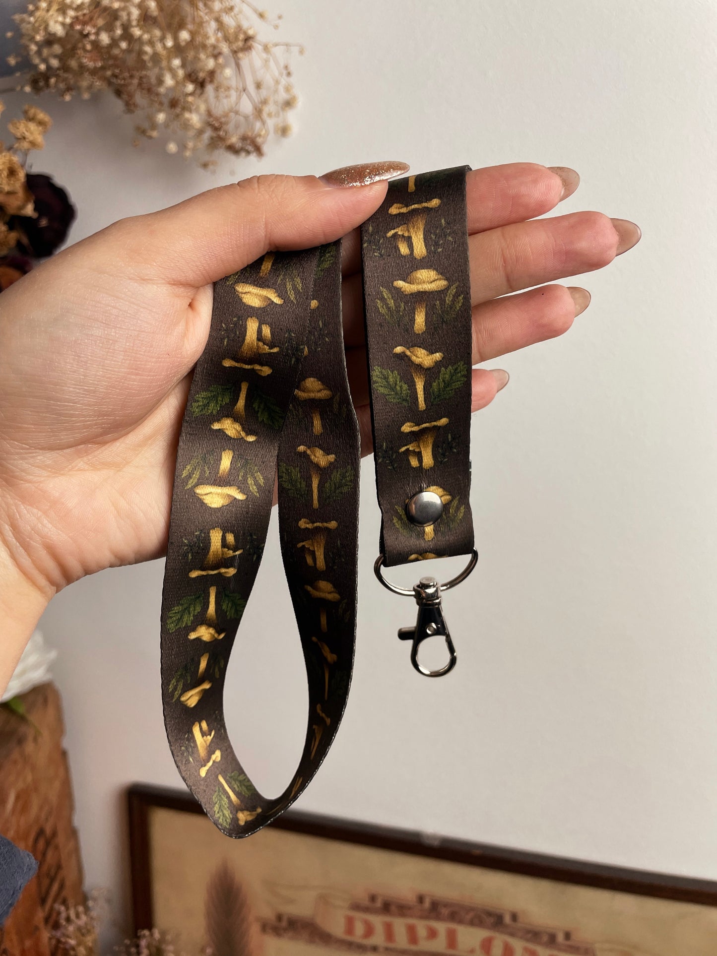 Chanterelle Lanyard